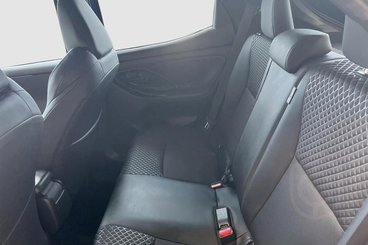 Toyota Yaris Hybrid 130 1,5 5D PREMIERE EDITION BI-TONE