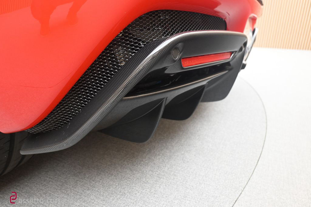 Ferrari 296 GTS*Carbon*Lift*Racing Seats*Neuwertig