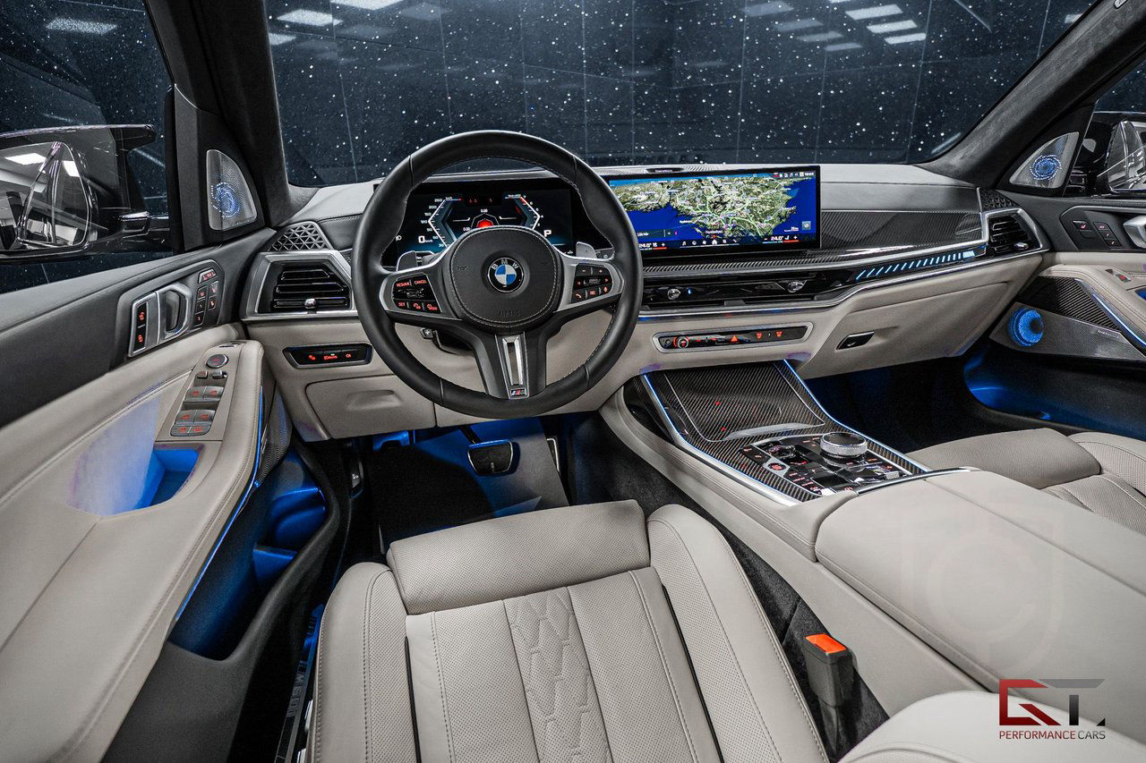 BMW X7 M60i