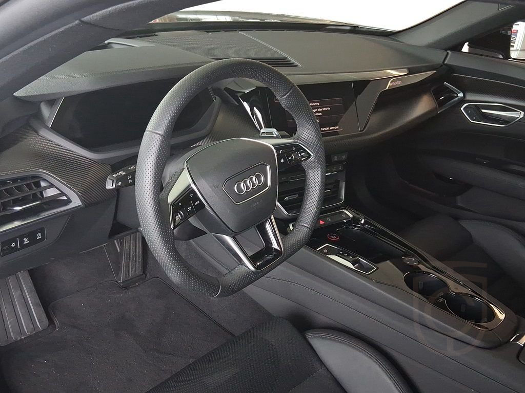 Audi E-Tron GT quattro
