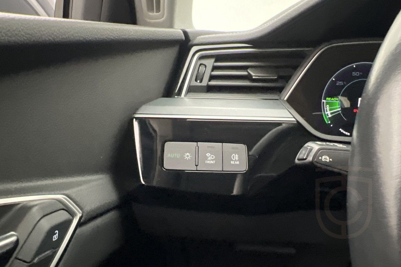 Audi Q8 50 e-tron Quattro
