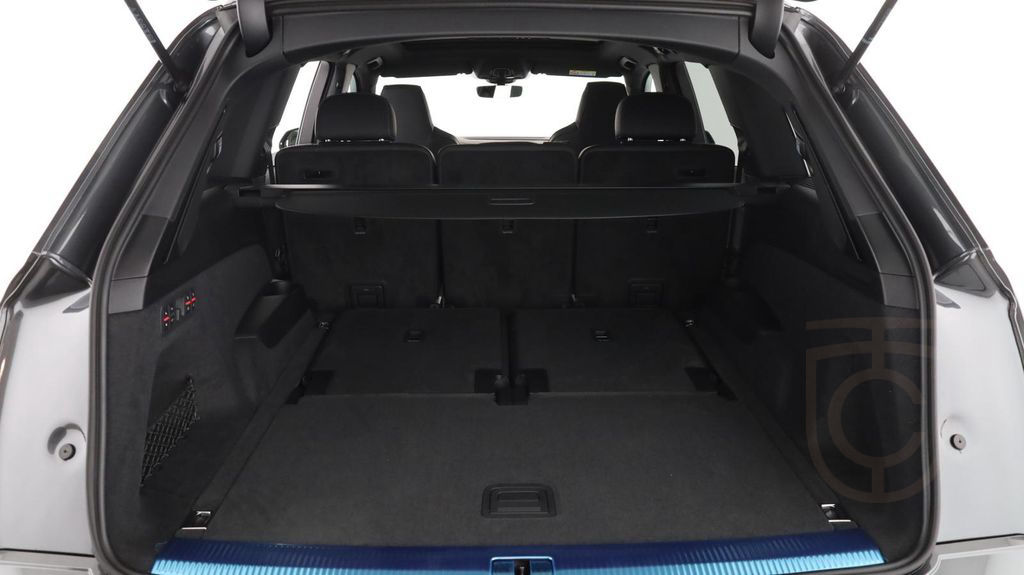 Audi SQ7 TFSI quattro