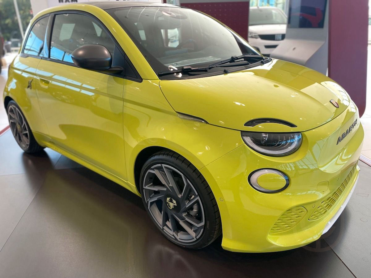 Fiat Abarth 500E HB
