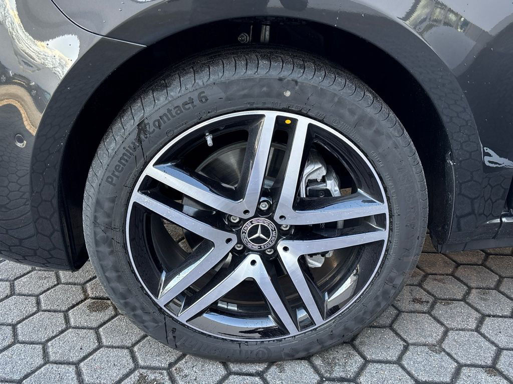 Mercedes-Benz V 220 d Avantgarde lang Distr. MULTIBEAM 360° 9G