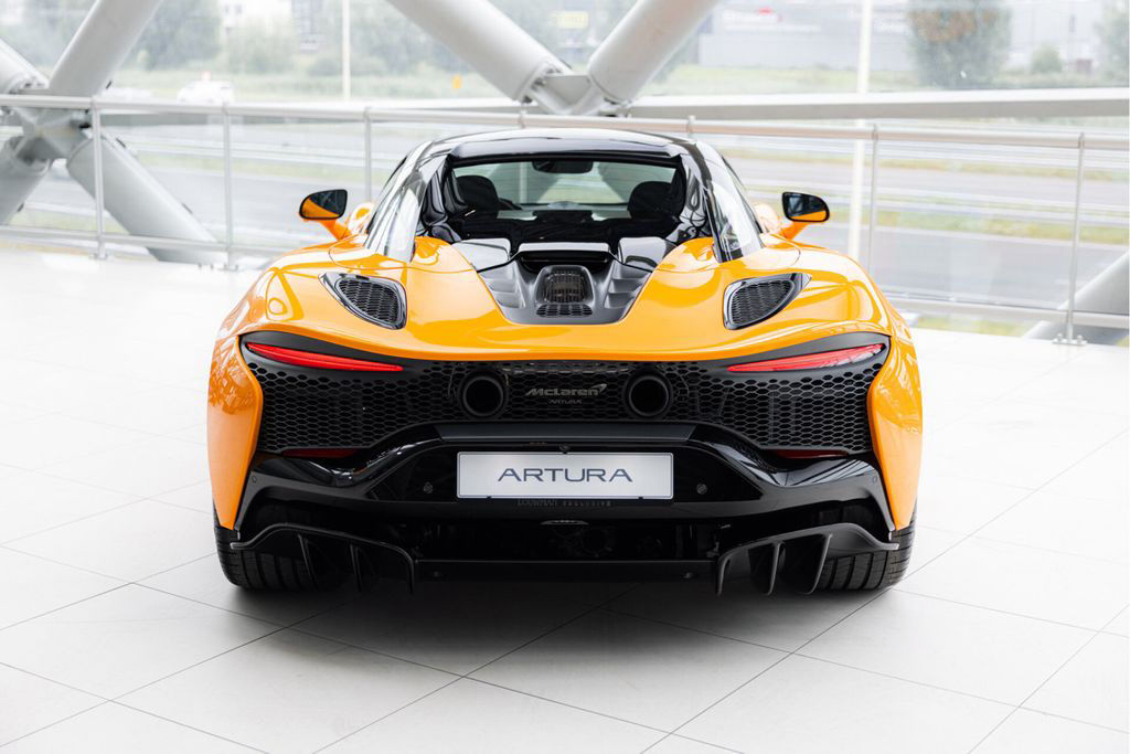 McLaren Artura Spider 3.0 V6 Plug-In | Performance | Car