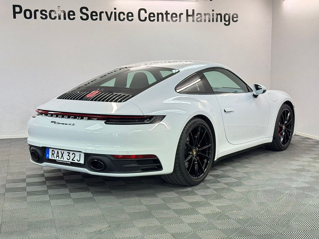 Porsche 911 992 Carrera 4S