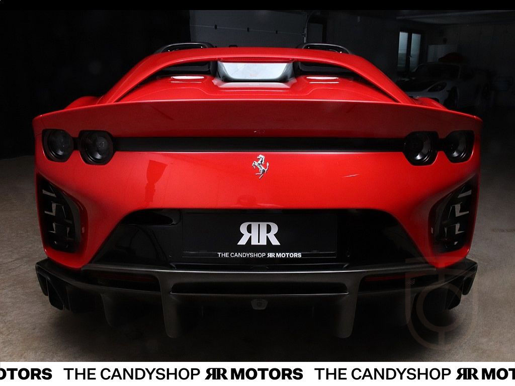 Ferrari 812 Competizione Aperta