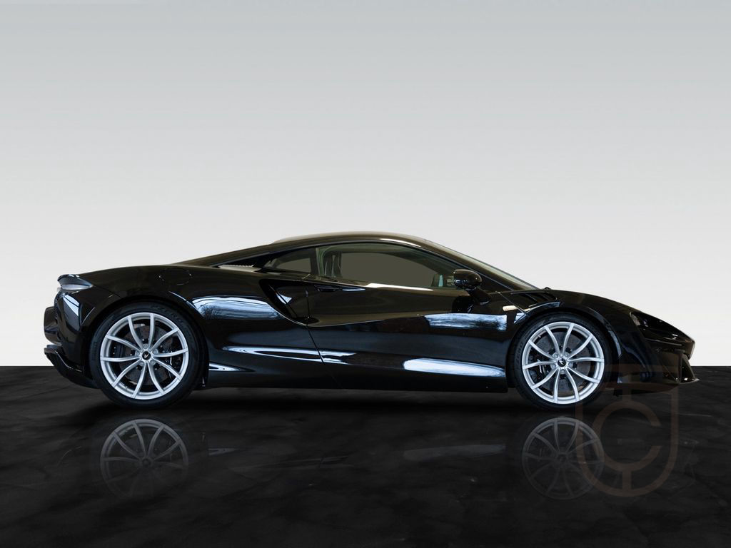 McLaren Artura | Sports Exhaust | Technology Pack