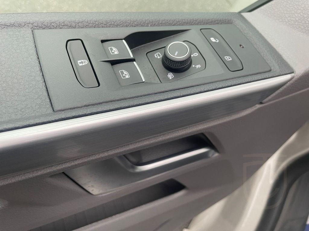 Volkswagen T6.1 California Ocean Aufstelldach 2.0 l TDI 4MO
