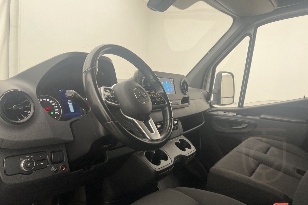 Mercedes-Benz Sprinter 317