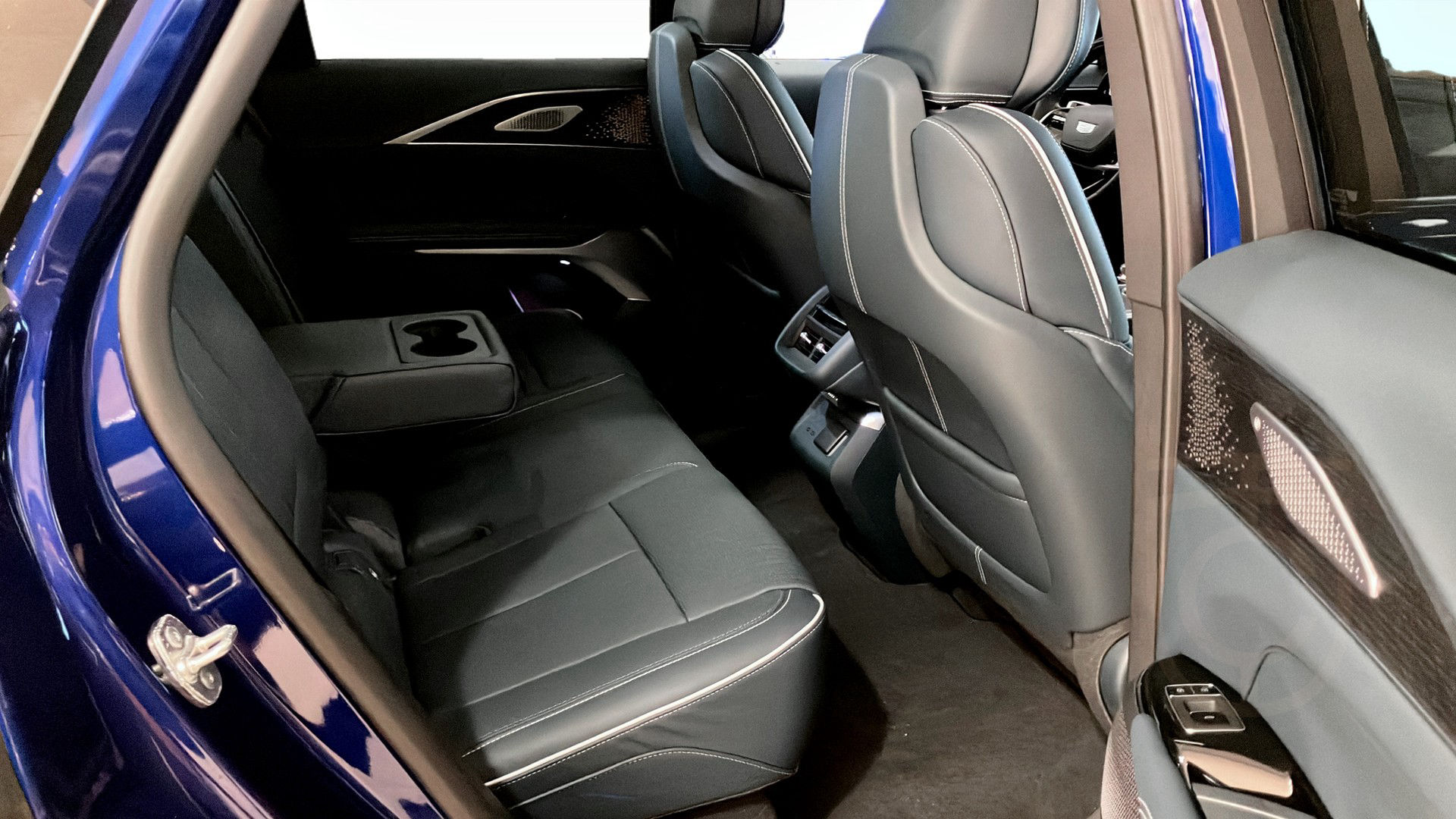 Cadillac LYRIQ 600E4