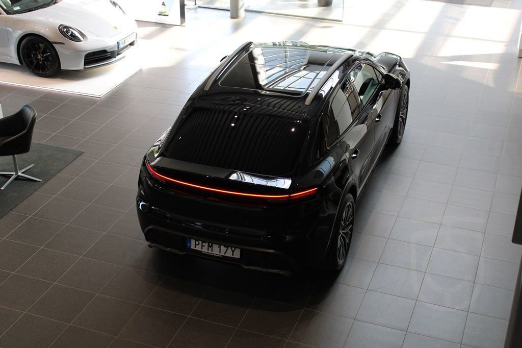 Porsche Macan 4