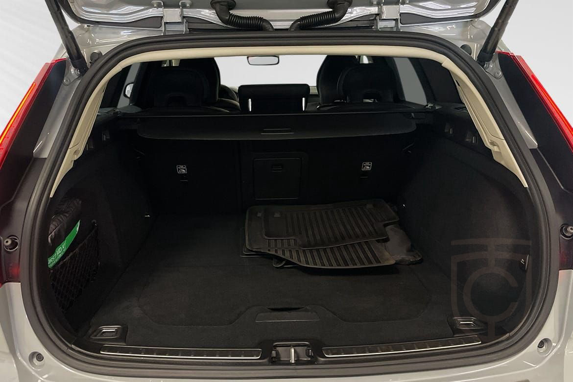 Volvo V60 B4 Bensin Plus Dark