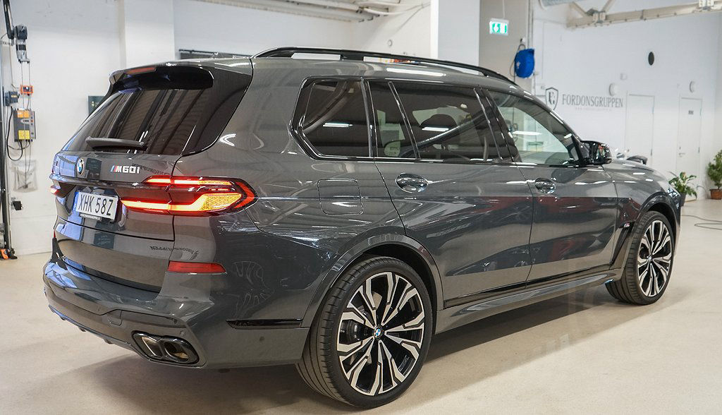 BMW X7 M60i xDrive