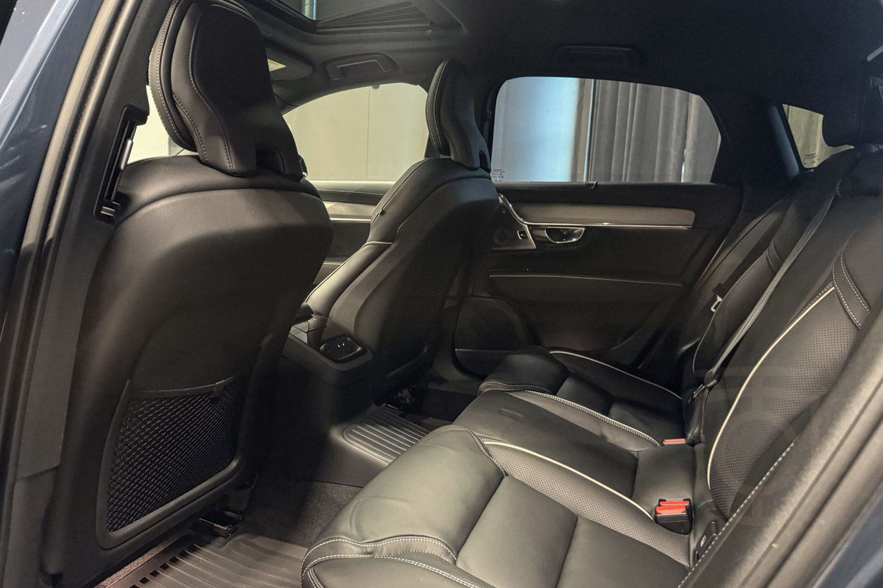 Volvo S90 Recharge T8 AWD Ultimate Dark