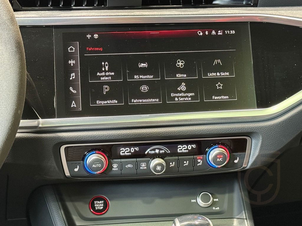 Audi RS Q3 Sportback | MATRIX NAVI PANO LEDER AHK ACC
