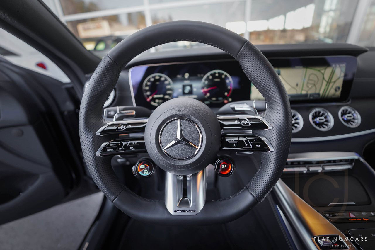 Mercedes-Benz AMG GT 4 43 AMG 4M+