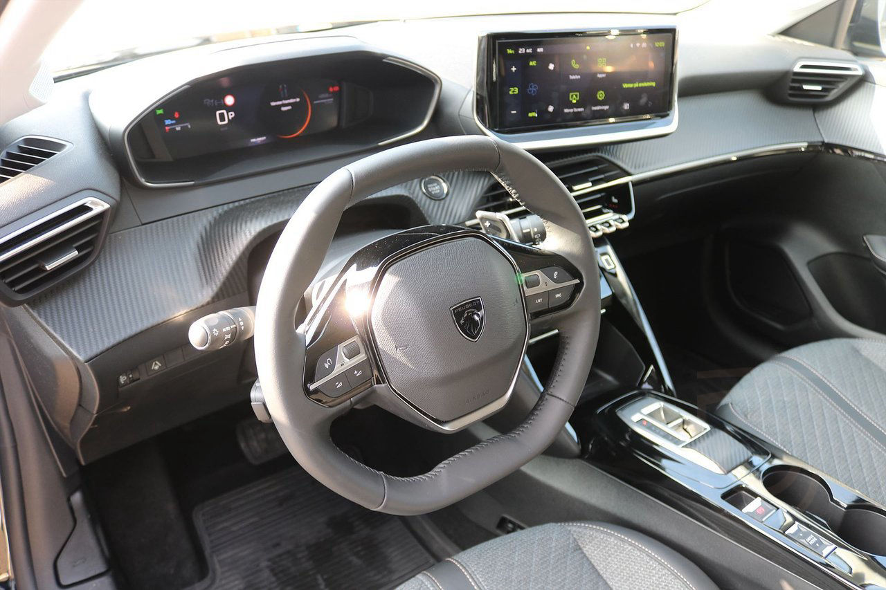 Peugeot 208 Allure Hybrid