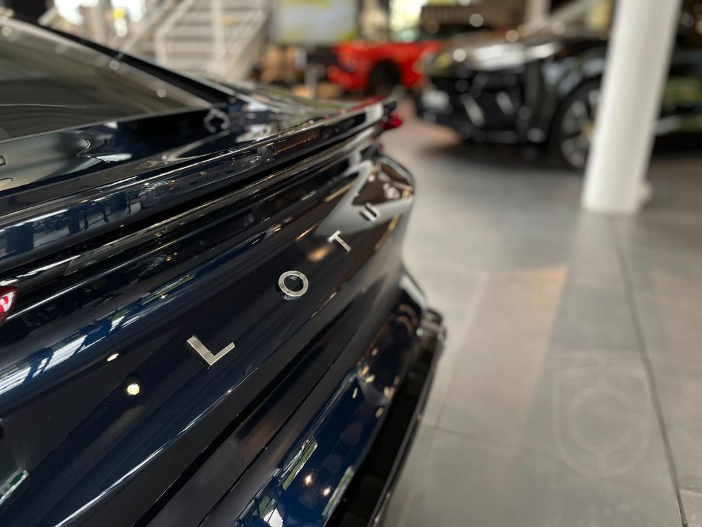 Lotus Emira i4 DCT FE Meridian Blau 999,- € mtl.