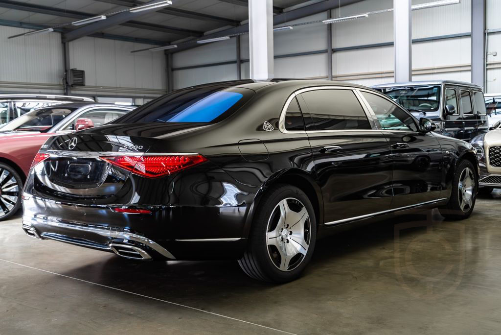 Mercedes-Benz Maybach S 680 4M / MY 2025 / Rear Axle Steering