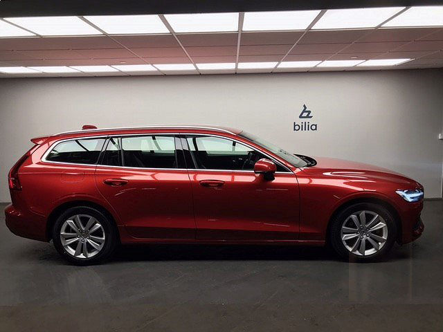 Volvo V60 D4 Momentum Advanced Edition