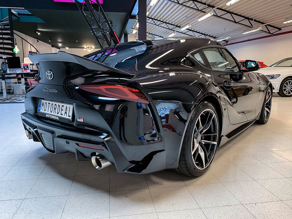 Toyota Supra Aut 340hk GR. premium paket spoiler i kolfiber