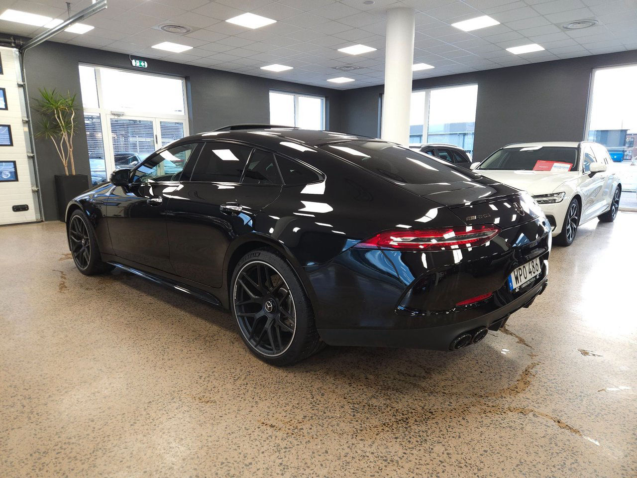 Mercedes-Benz AMG GT 4 43 4MATIC+ Burmester
