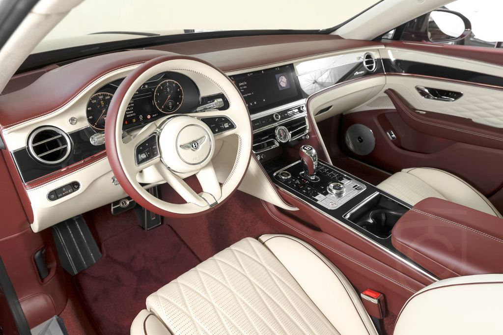 Bentley Flying Spur Azure V8 - Naim, Burgundy red