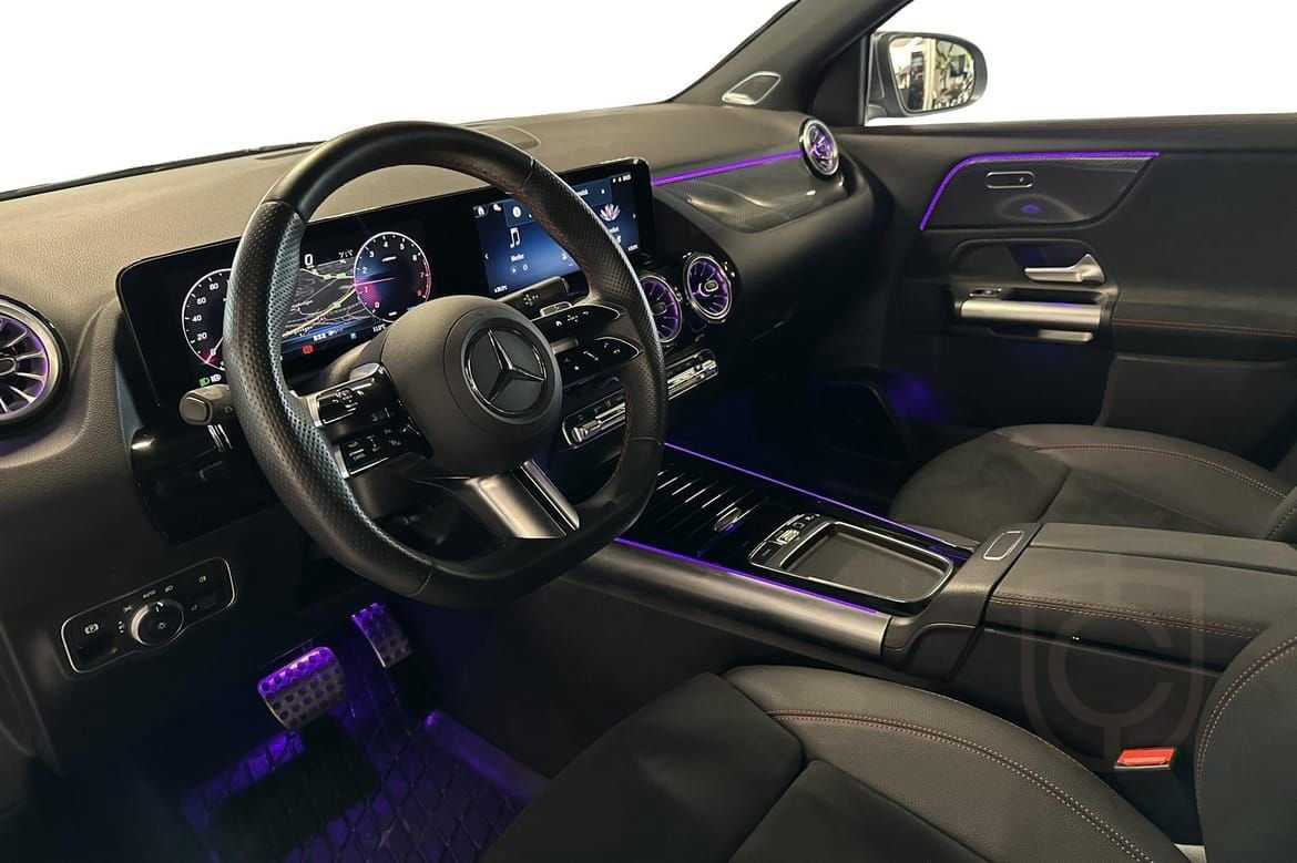 Mercedes-Benz GLA 200 AMG Panorama 360° Distronic
