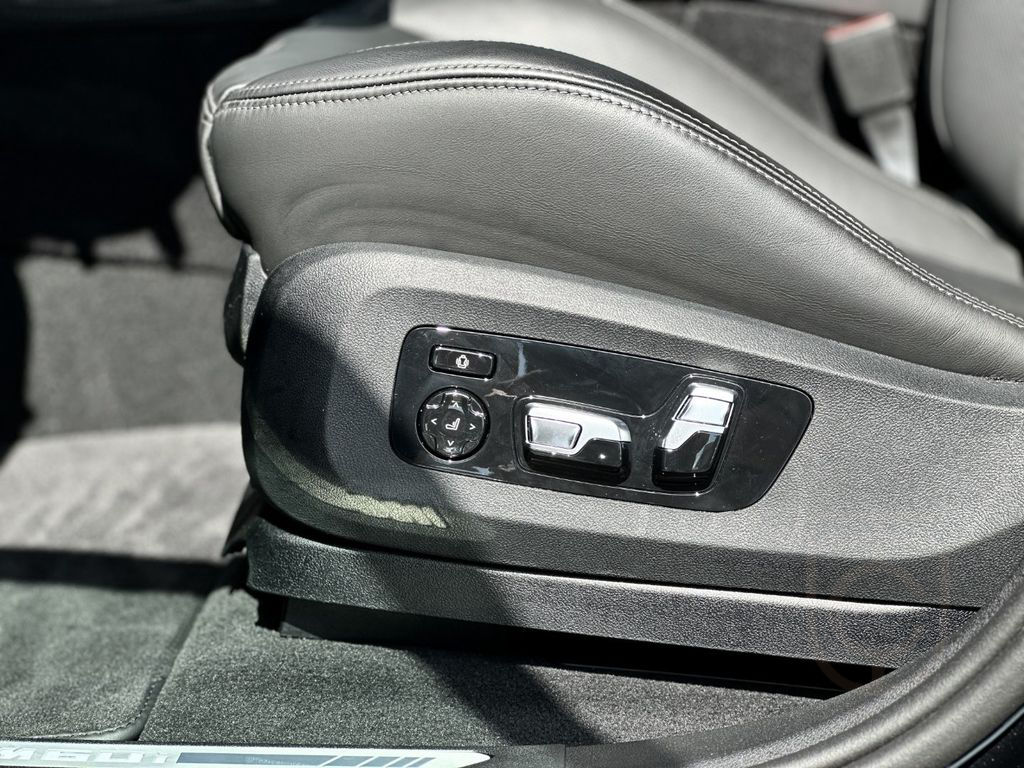 BMW X6 M60i xDrive Sportpaket Gestiksteuerung DAB