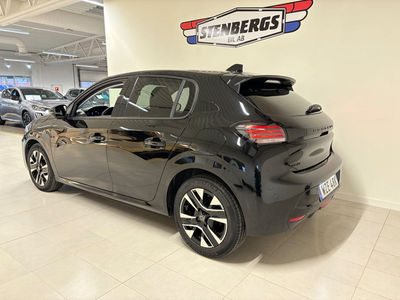 Peugeot 208 ALLURE 1.2 PT100 360kamera