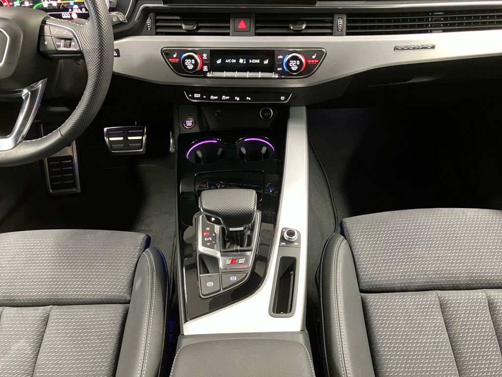 Audi S4 Avant TDI quattro AHK Matrix Virtual ACC Busi