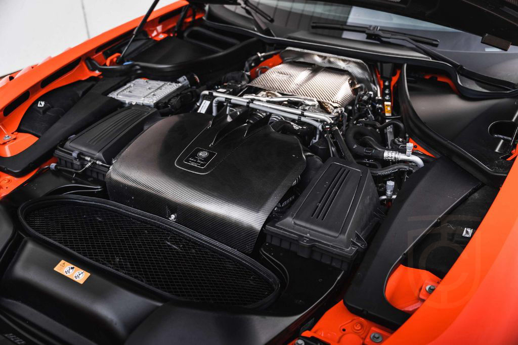 Mercedes-Benz AMG GT Black Series / Magma Beam / NEW