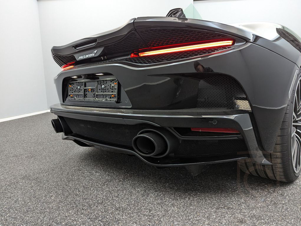 McLaren GT*MY2023*BLACK/BLACK*CARBON*FULL OPTIONS*B&W