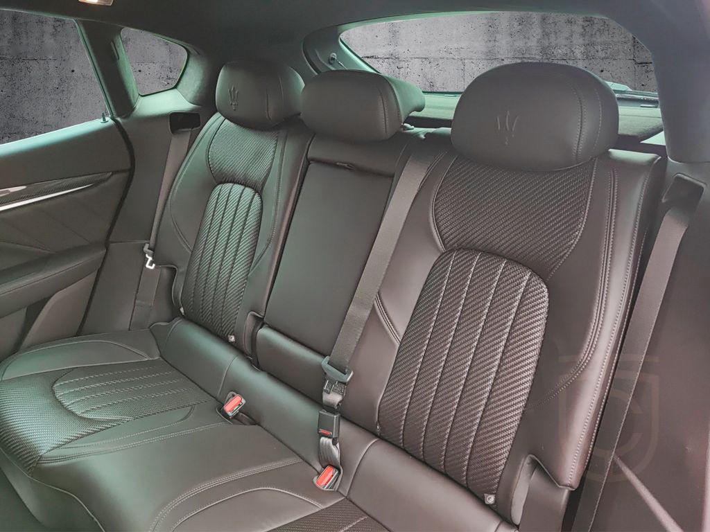 Maserati Levante Trofeo **Ermenegildo Zegna Interieur**