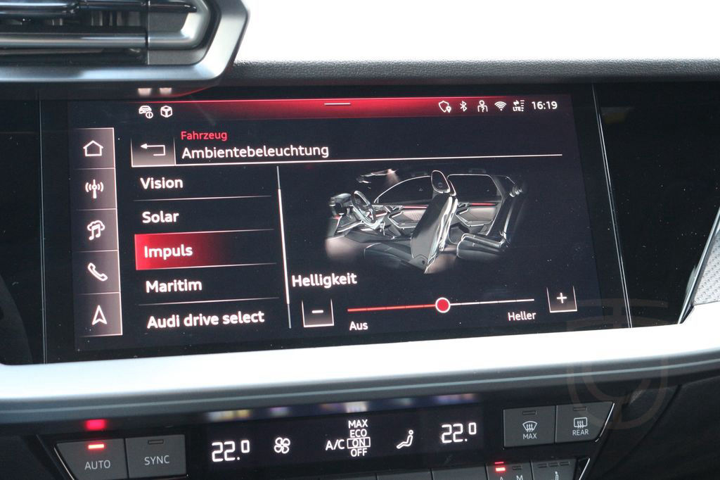 Audi RS3 Sportback/Pano/Matrix/Sportabg/Sonos/Schale