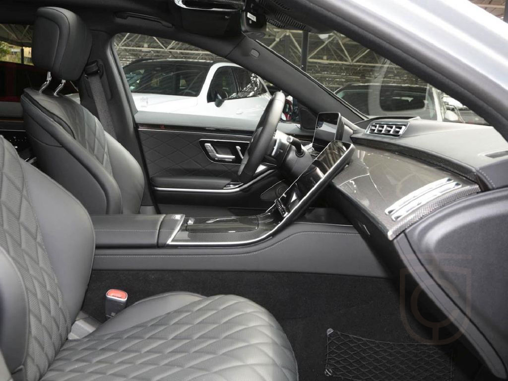Mercedes-Benz S 580 e lang AMG Night Panorama Multikontursitze