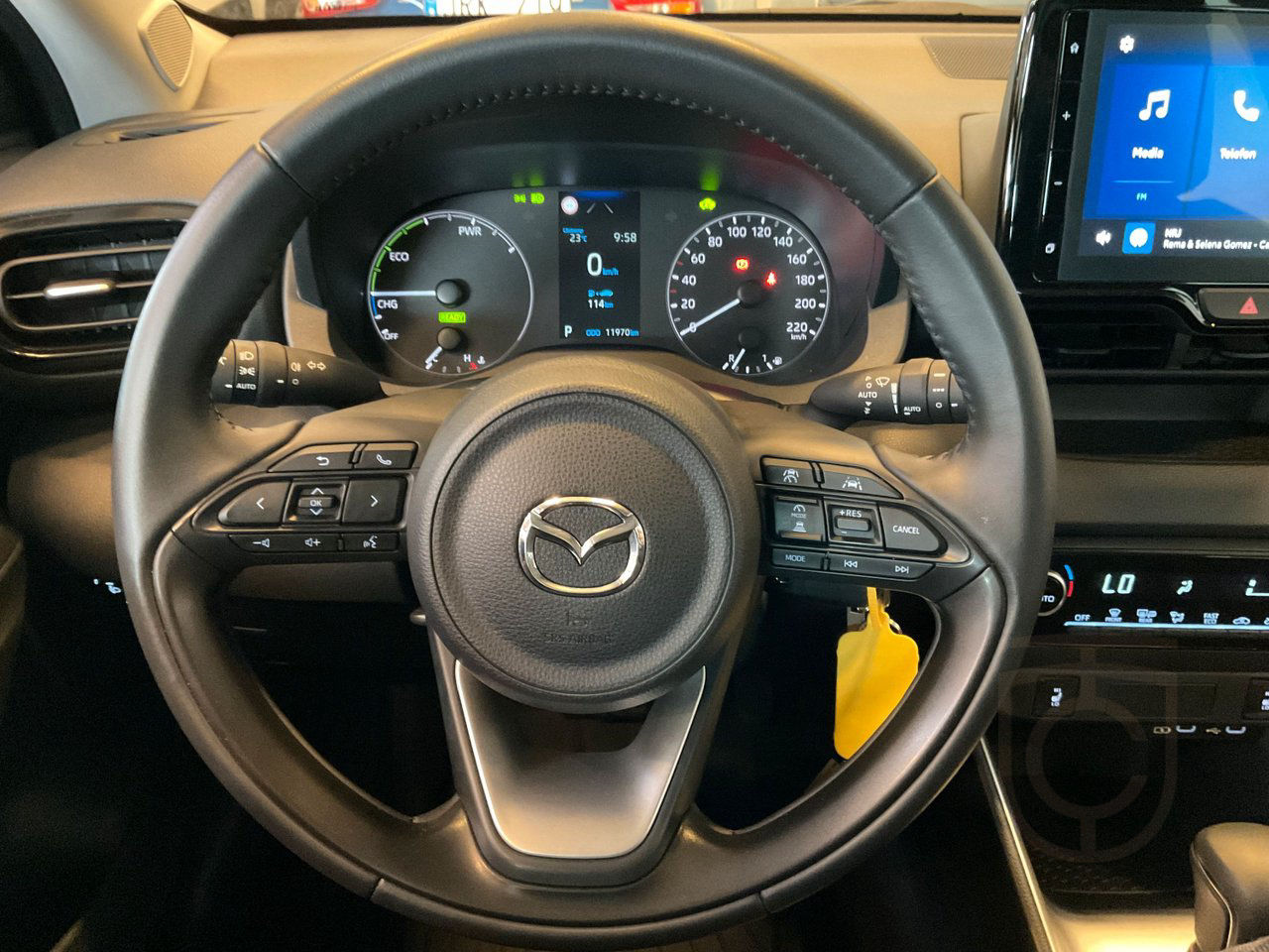 Mazda 2 Hybrid Centre-Line