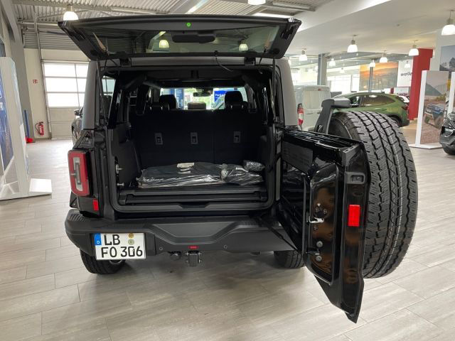 Ford Bronco 4x4 EcoBoost ''Outer Banks'' - Frontkamer