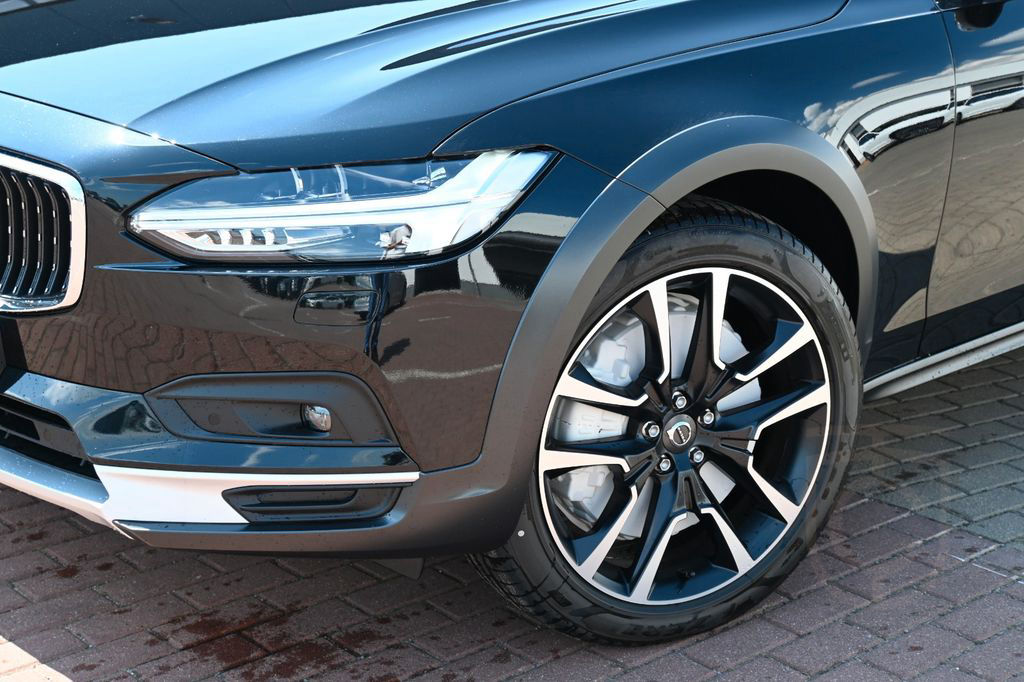 Volvo V90 B4 D AWD Cross Country Plus*Pano*STHZG*AHK