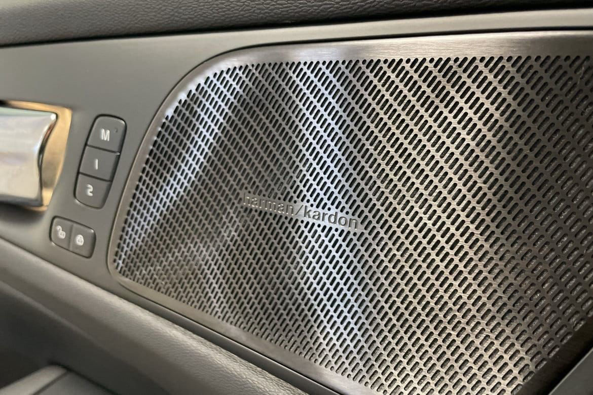 Volvo V60 B4 Bensin Plus Dark