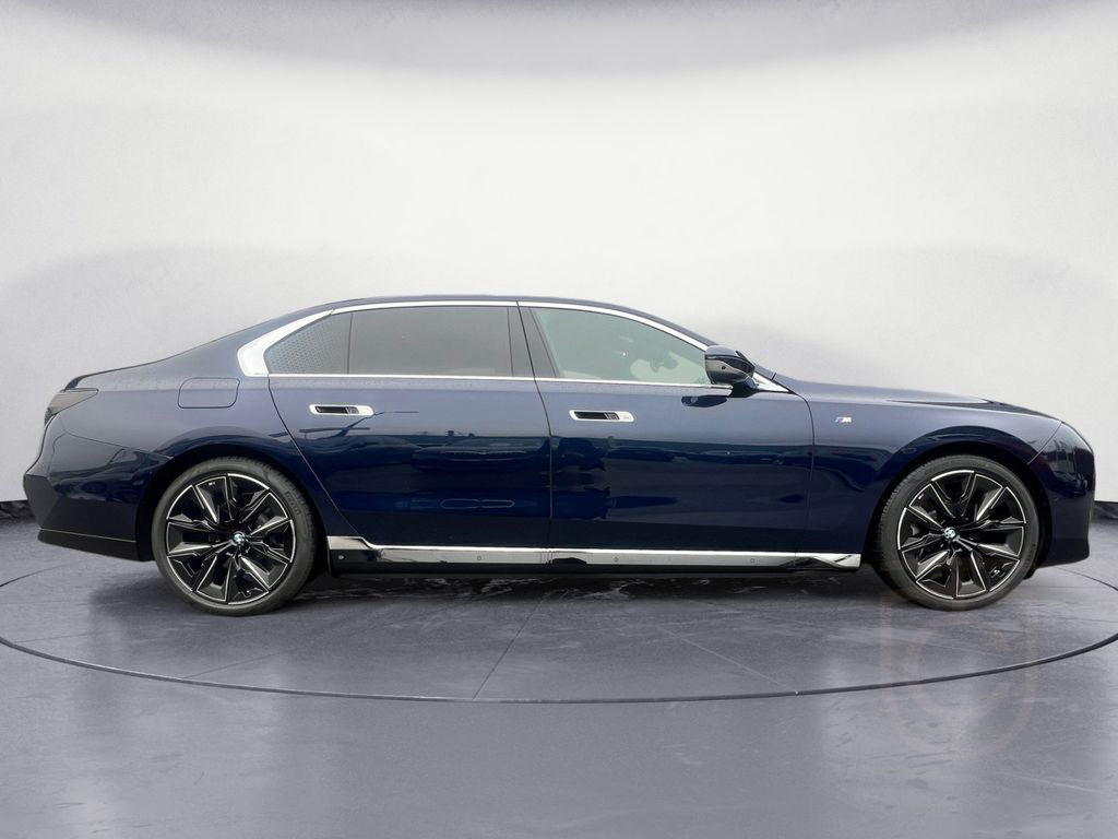 BMW 750e xDrive M-Sport Innovation Connoisseur