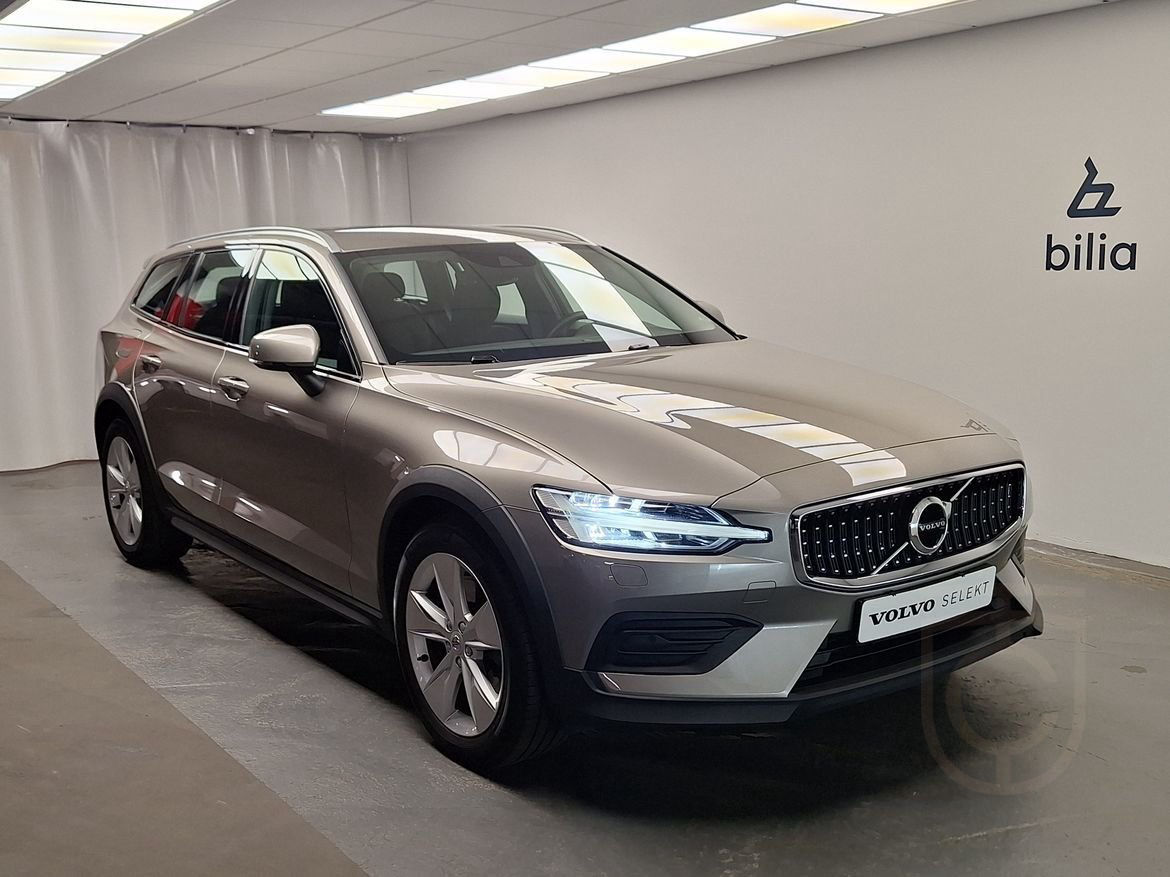 Volvo V60 Cross Country B4 AWD D Adv NaviP Edt