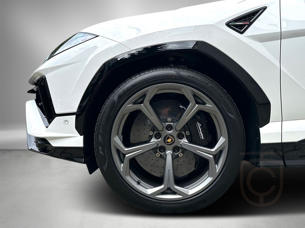 Lamborghini Urus S 3D Bang&Olufsen 22" cooled&heated MY24