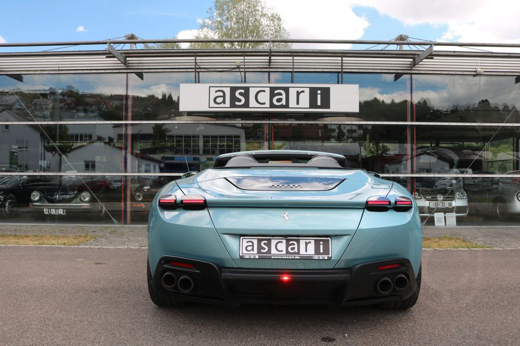 Ferrari Roma Spider