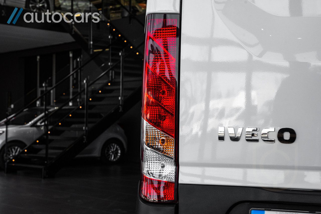 Iveco Daily 2.3 JTD Hi-Matic L4 Maxi