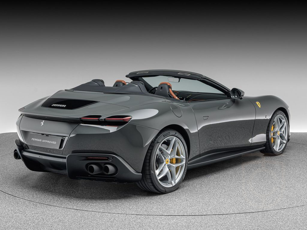 Ferrari Roma Spider