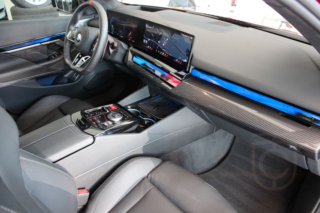 BMW M5 (G90) *A-LED*ACC*360°*LHZ*Ambiente*Memory*SHZ