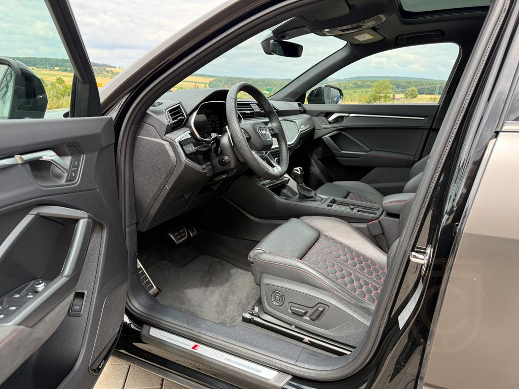 Audi RSQ3 2.5 TFSI S tronic quattro