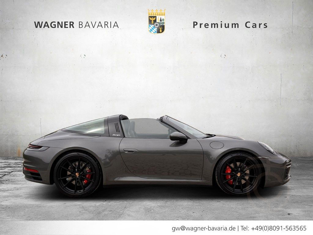 Porsche 992 911 Targa 4 S Tageszul achatgrau Top Komb